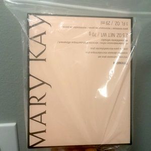 Mary Kay time wise microdermabrasion plus set